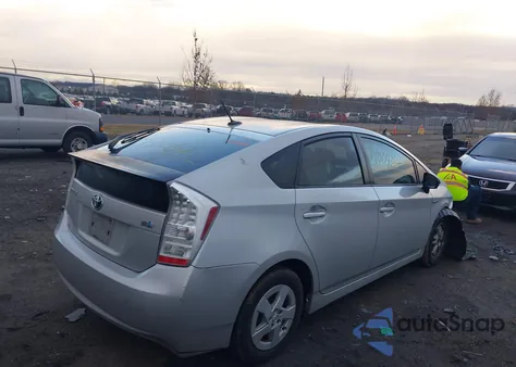 2010 Toyota Prius Ii z USA, uszkodzony, nr VIN JTDKN3DU2A1279861